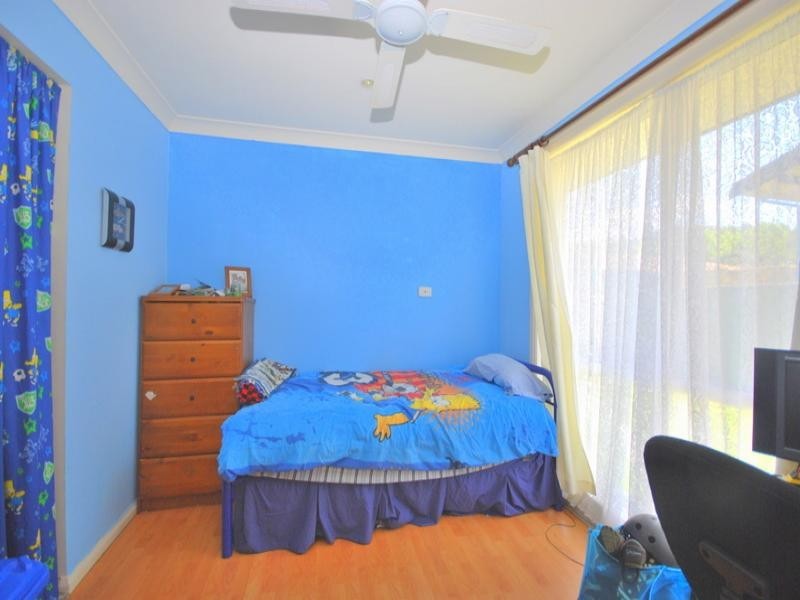 8a Chamberlain Road, Wyoming NSW 2250