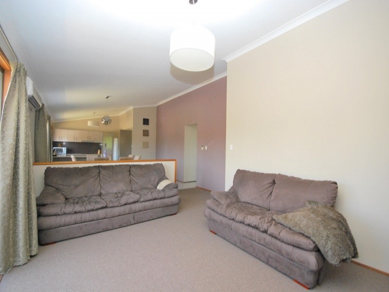 18 Mitchell Drive, Kariong NSW 2250