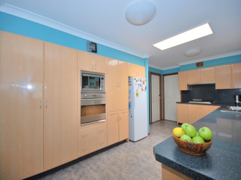 20 Walmsley Road, Ourimbah NSW 2258