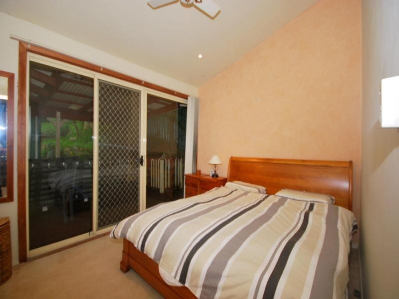 27 Elissa Crescent, Wyoming NSW 2250