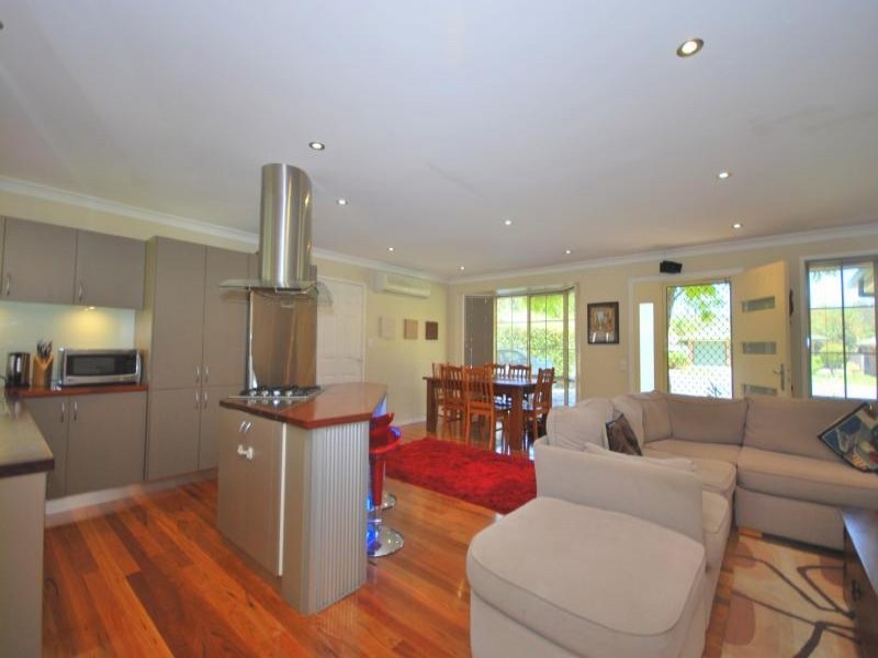 7 Brie Close, Lisarow NSW 2250