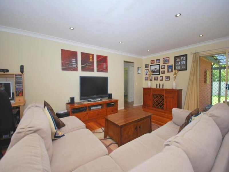 7 Brie Close, Lisarow NSW 2250