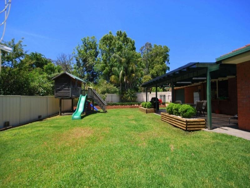 7 Brie Close, Lisarow NSW 2250