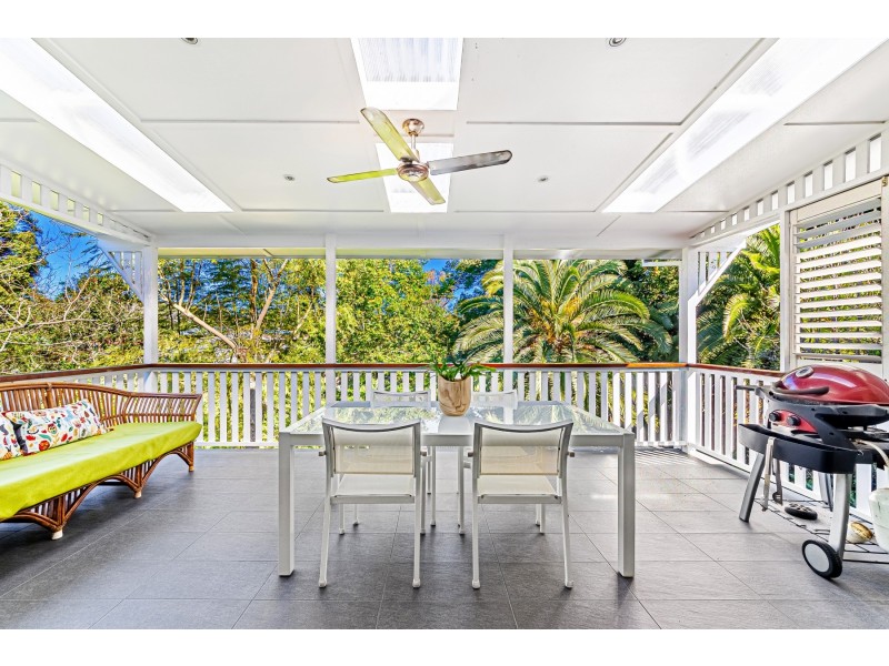 51 Crawford Crs, Wyoming NSW 2250