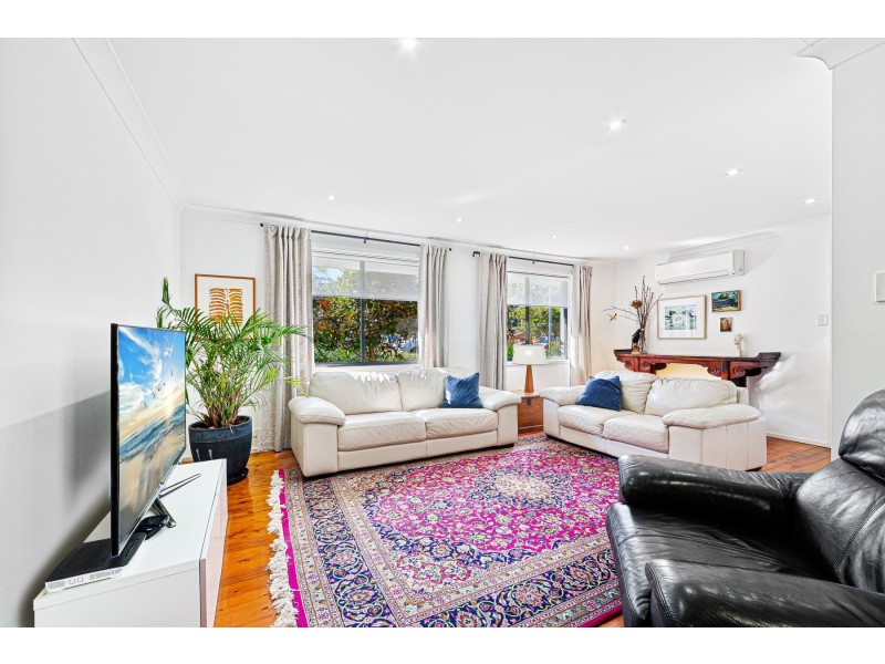 51 Crawford Crs, Wyoming NSW 2250