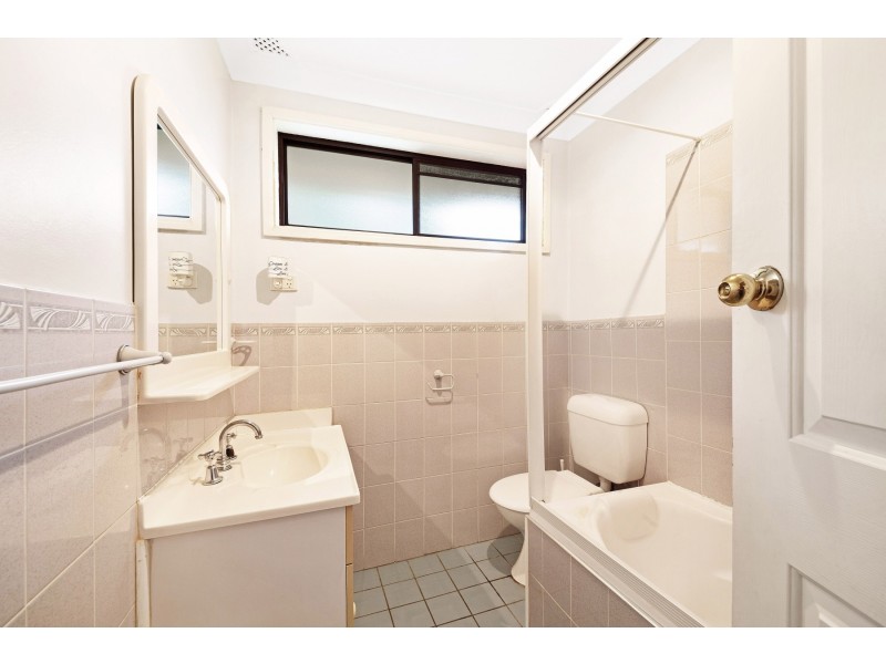 1 & 2/222 Henry Parry Drive, North Gosford NSW 2250