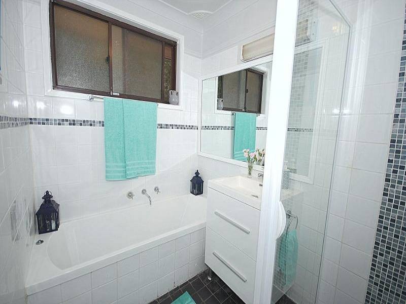 15 Blackbutt Street, Wyoming NSW 2250