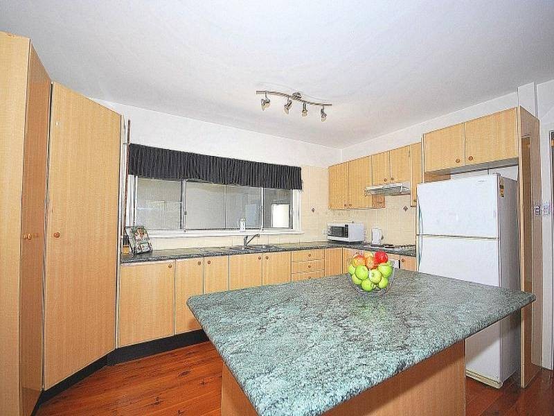 47 Orange Parade, Wyoming NSW 2250