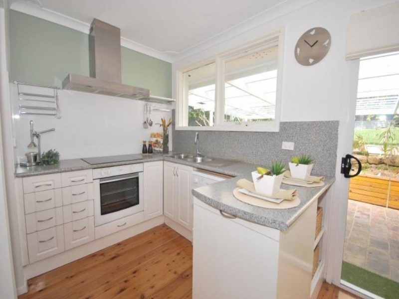 34 Maple Street, Wyoming NSW 2250