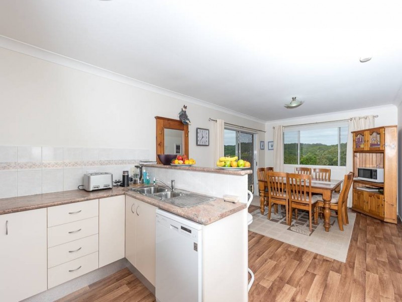 15 Barkala Street, Lisarow NSW 2250