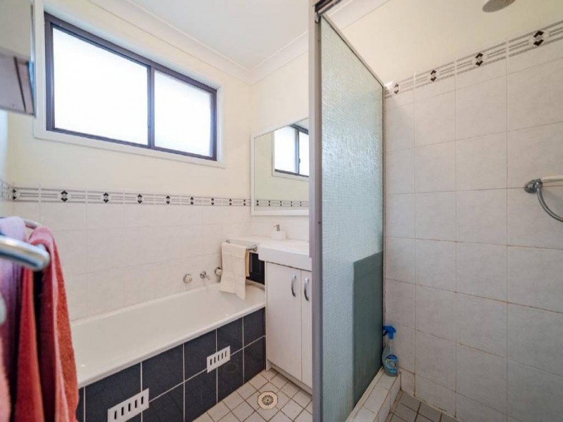 10 Dora Street, Lisarow NSW 2250