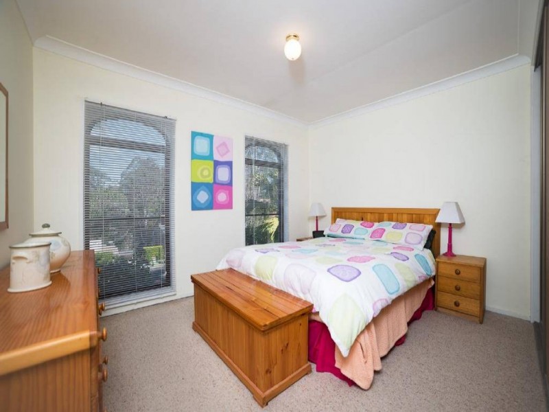 10 Dora Street, Lisarow NSW 2250