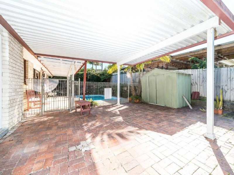 10 Dora Street, Lisarow NSW 2250