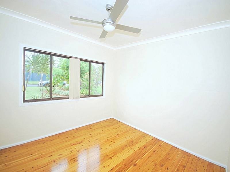 21 Dalton Street, Wyoming NSW 2250