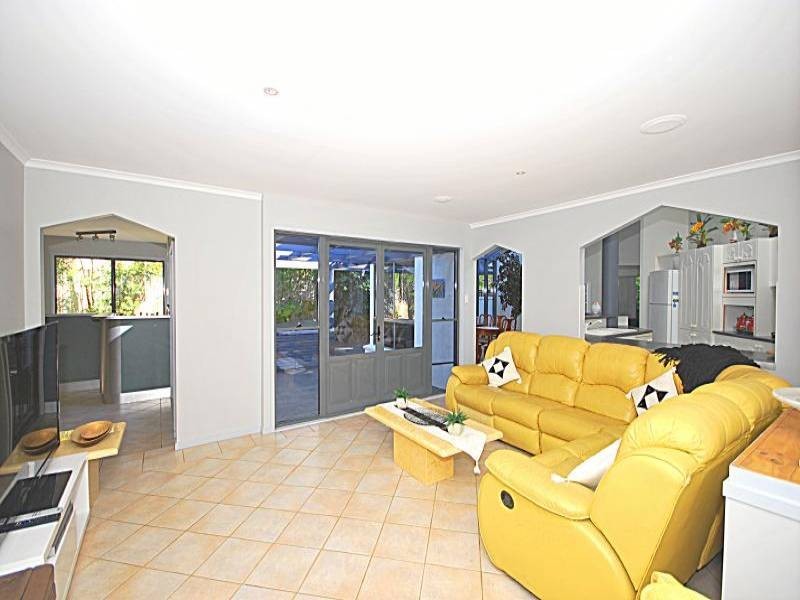 40 Pemberton Boulevard, Lisarow NSW 2250