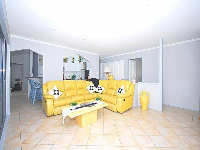 40 Pemberton Boulevard, Lisarow NSW 2250