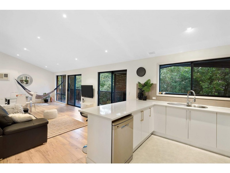 124 Berrys Head Road, Wyoming NSW 2250