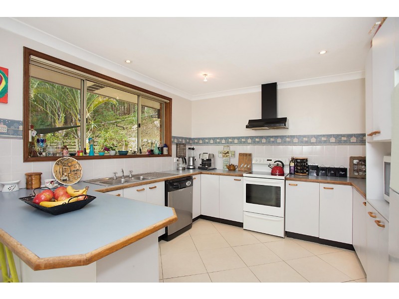 33 Emma James St, Springfield NSW 2250