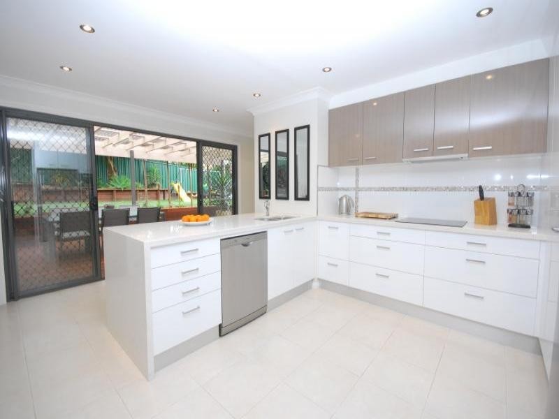 15 Day Street, Wyoming NSW 2250