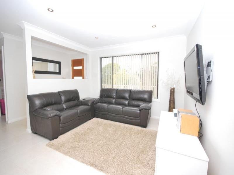 15 Day Street, Wyoming NSW 2250