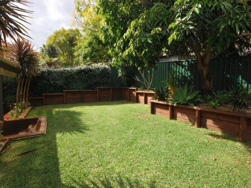 15 Day Street, Wyoming NSW 2250