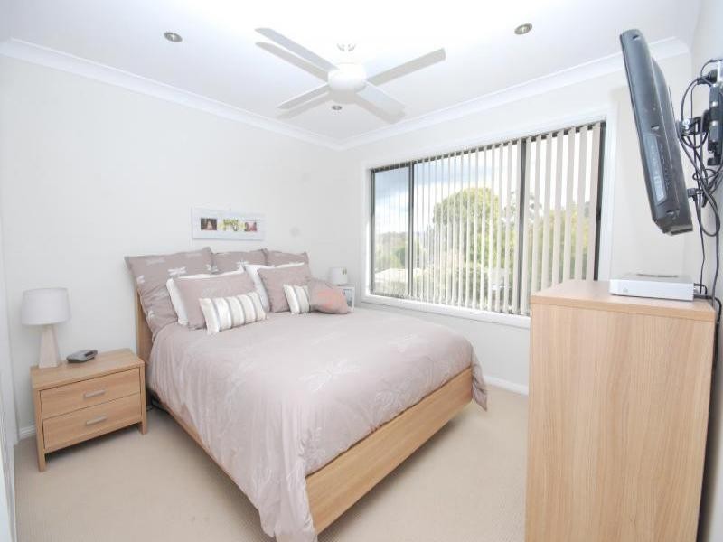 15 Day Street, Wyoming NSW 2250