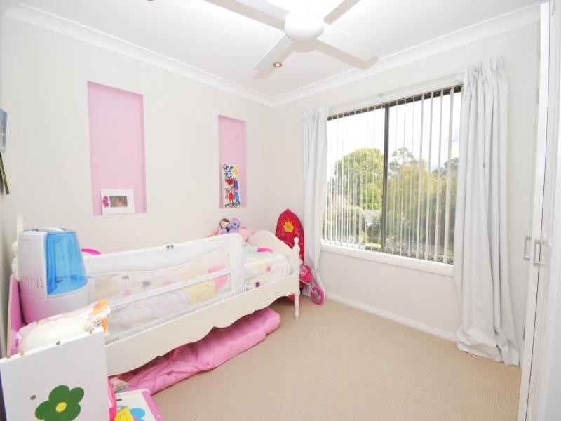 15 Day Street, Wyoming NSW 2250