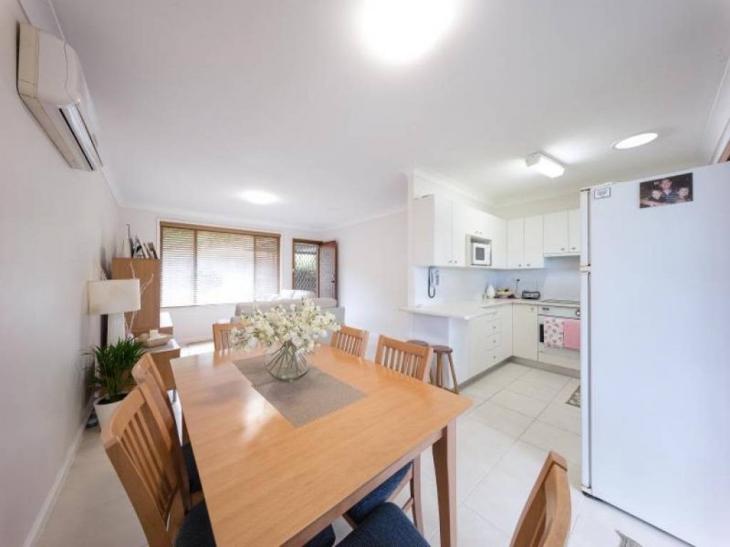 4 Kalori Avenue, Wyoming NSW 2250