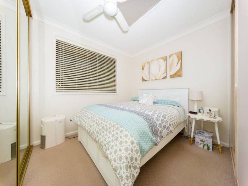 4 Kalori Avenue, Wyoming NSW 2250
