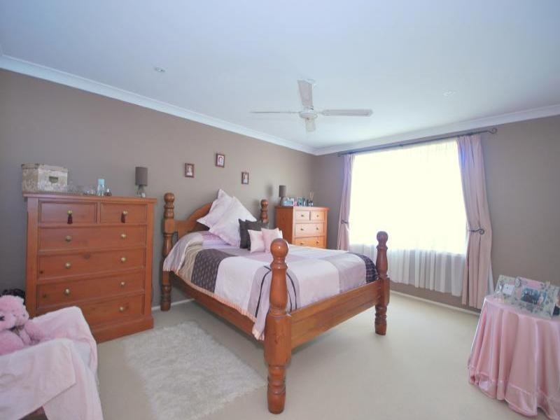 35 Walmsley Road, Ourimbah NSW 2258
