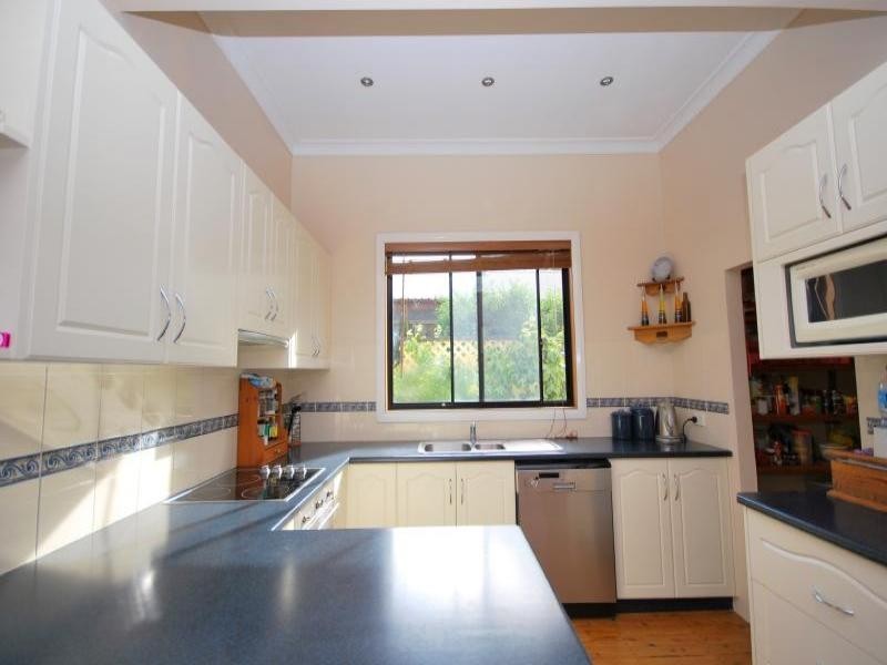 16A Teralba Street, Lisarow NSW 2250