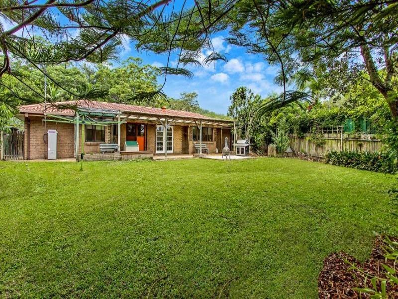 4 Hardy Close, Lisarow NSW 2250