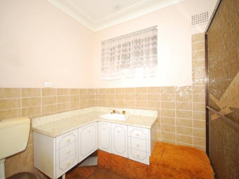 73 The Ridgeway, Lisarow NSW 2250