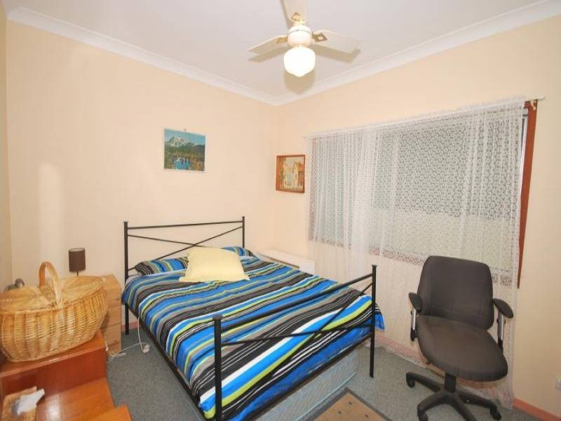 10 Mangrove Road, Narara NSW 2250