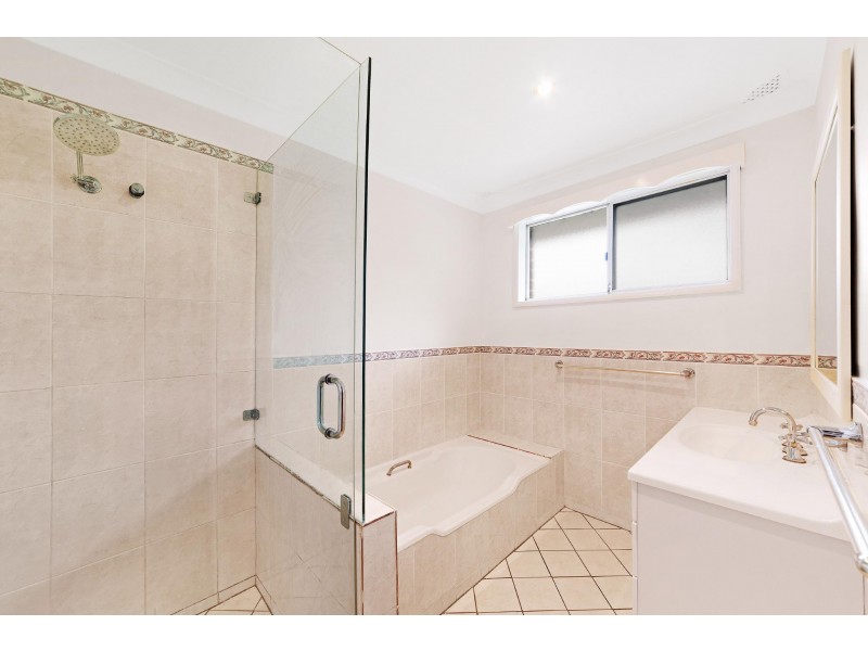 16 Delaware Road, Niagara Park NSW 2250