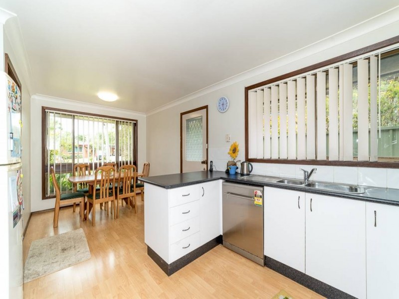 13 Unwin Close, Narara NSW 2250