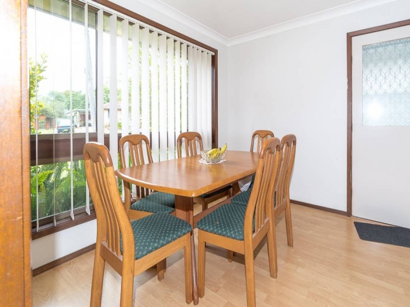 13 Unwin Close, Narara NSW 2250