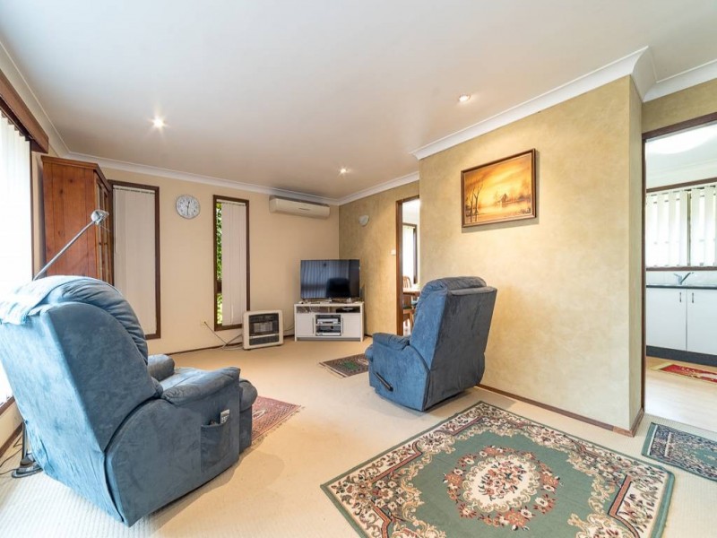 13 Unwin Close, Narara NSW 2250