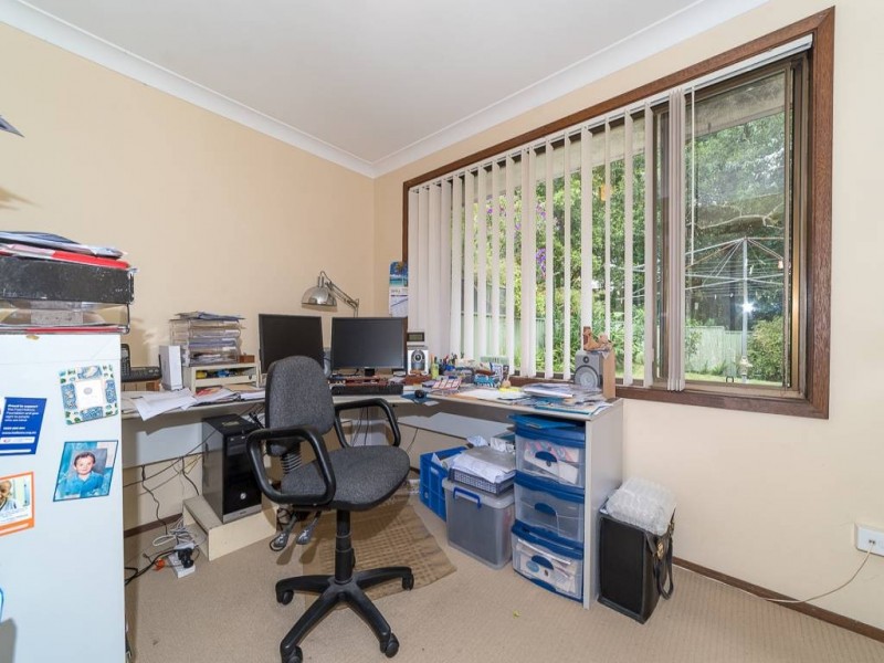 13 Unwin Close, Narara NSW 2250