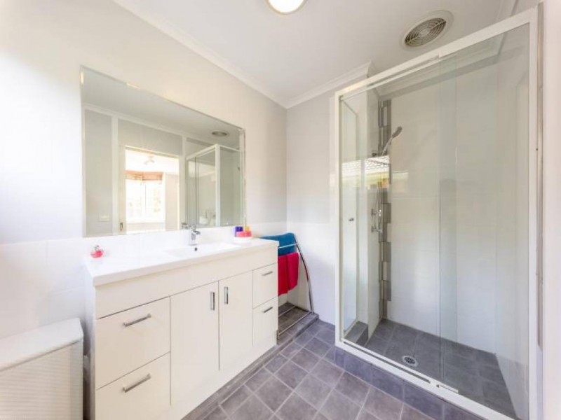 22 Sylvan Valley Close, Niagara Park NSW 2250