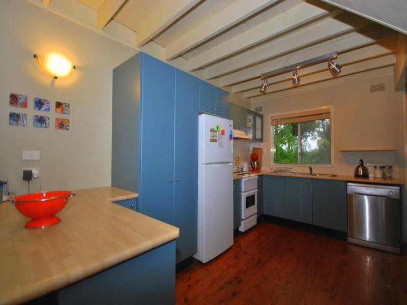 9 Northview Drive, Bateau Bay NSW 2261