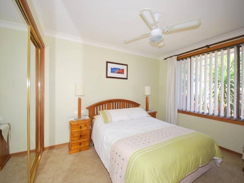 17 Dora Street, Lisarow NSW 2250