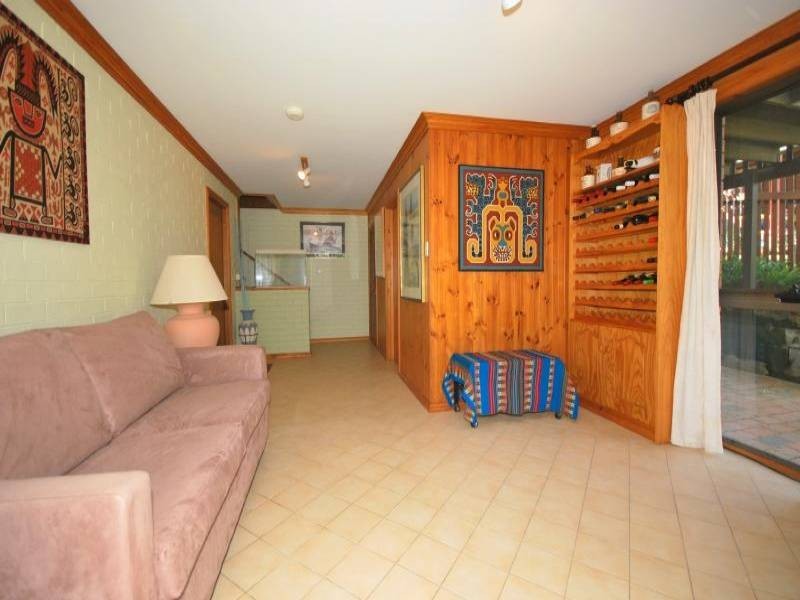 17 Dora Street, Lisarow NSW 2250