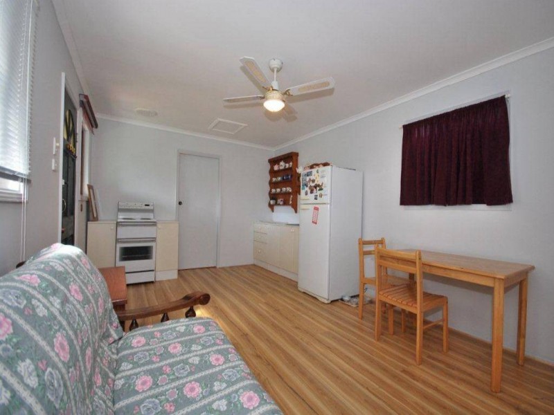 2 Bourbon Street, Wyoming NSW 2250