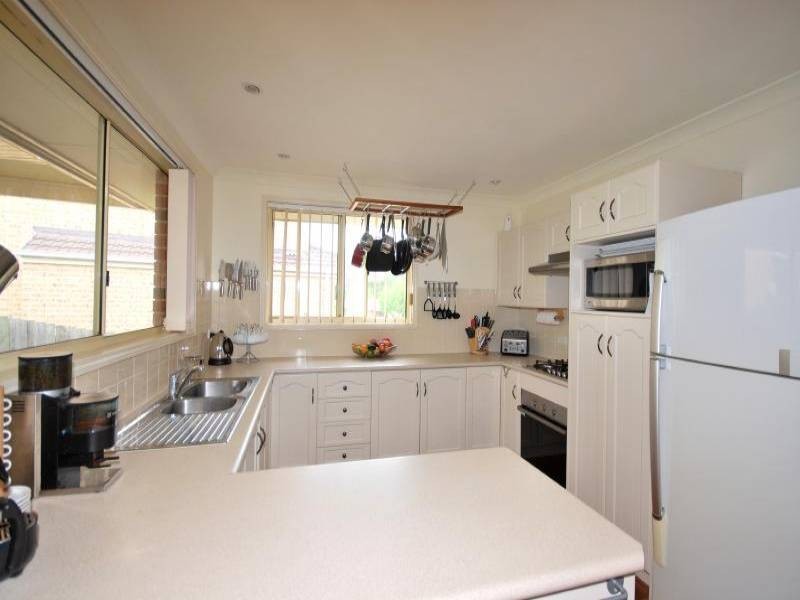 82 Woodview Avenue, Lisarow NSW 2250