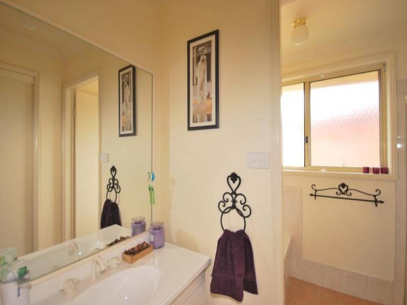 82 Woodview Avenue, Lisarow NSW 2250