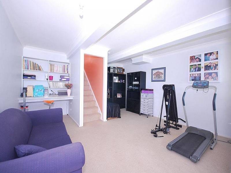 16 MacGregor Street, Wyoming NSW 2250