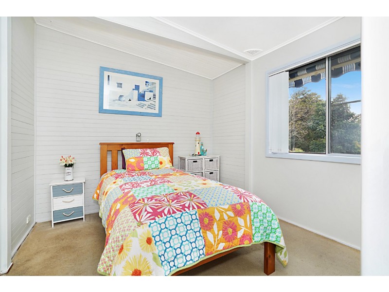 25 Delaware Rd, Niagara Park NSW 2250
