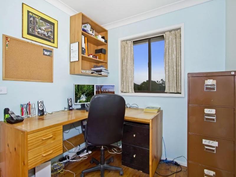 14 MacGregor St, Wyoming NSW 2250