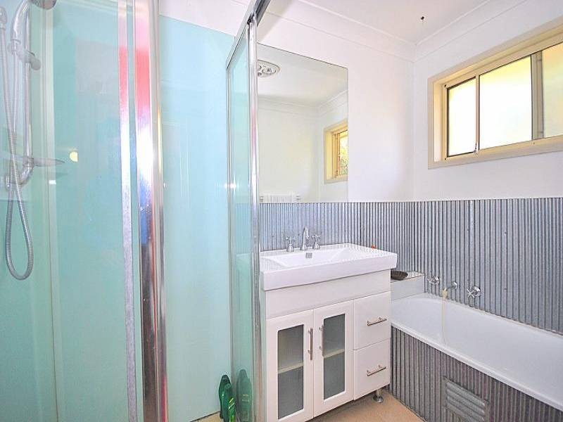 12 Eric Close, Narara NSW 2250